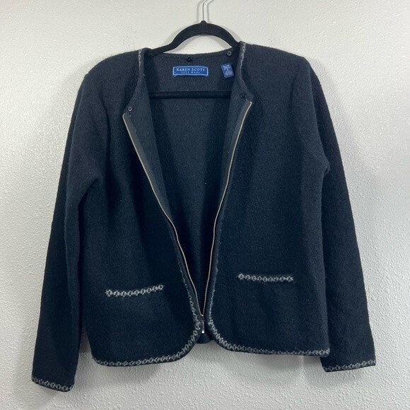 Vintage Karen Scott 100% Pure Wool Cardigan w Shoulder Pads Size Medium - Picture 2 of 11